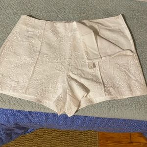 Never worn beautiful white shorts by Lily.